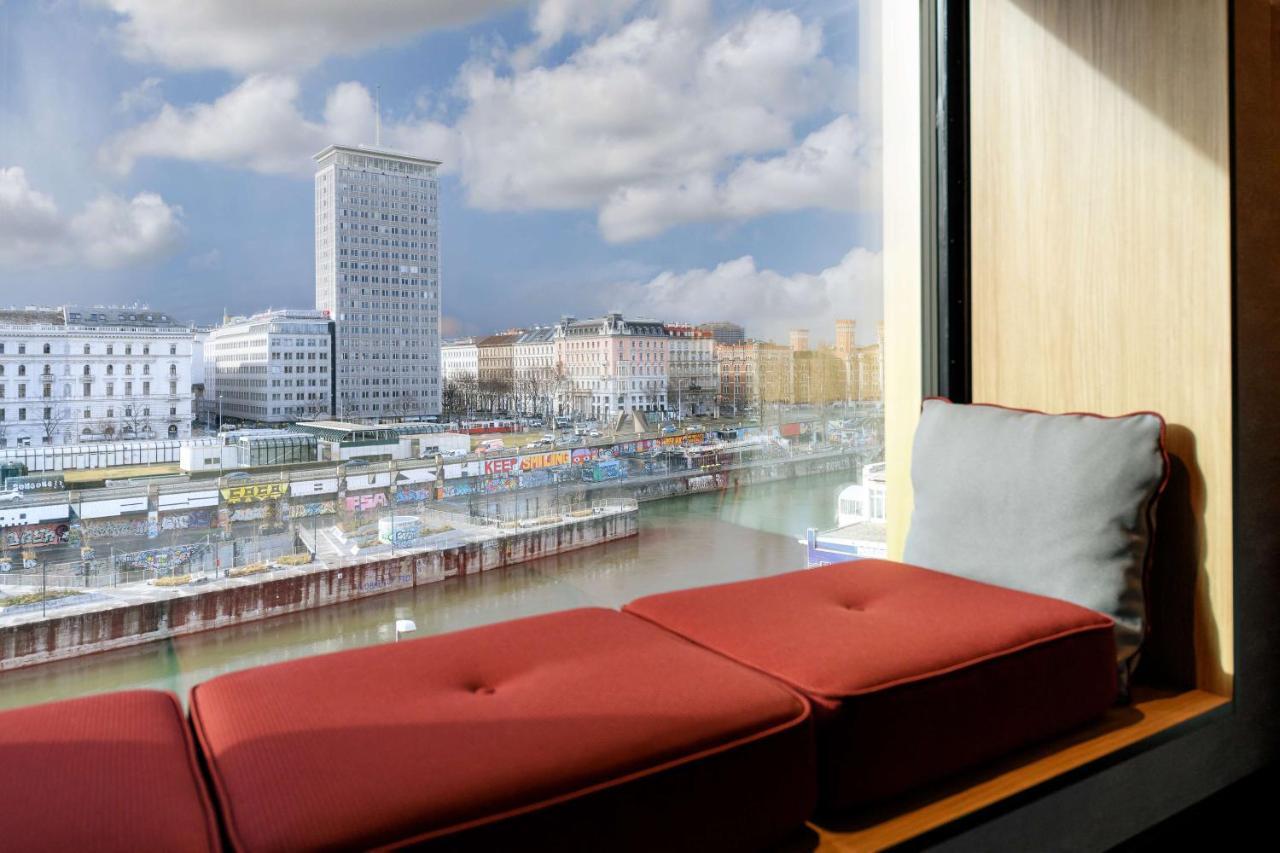 Radisson Red Hotel, Viena Exterior foto